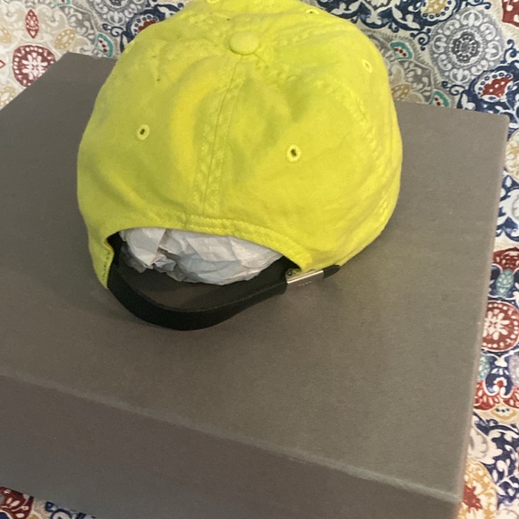 Undefeated hat - Picture 2 of 3